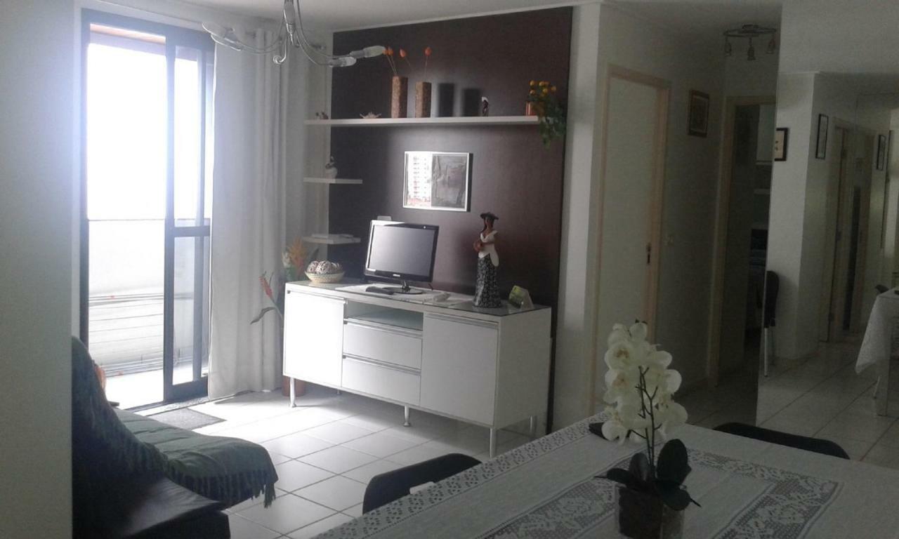 Na Beira Mar De Pajucara - Edificio Neo 2 - Apartamento Com 02 Quartos - Tem Varanda- Vista Lateral Do Mar - Avenida Doutor Antonio Gouveia 1081- Consumo Eletrico E Pago No Ckeck-Out 1Kwh E 1,35 Reias Maceio  Exterior photo